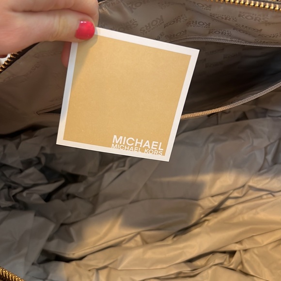 Brand new with tags Michael Kors duffel bag - Picture 7 of 8
